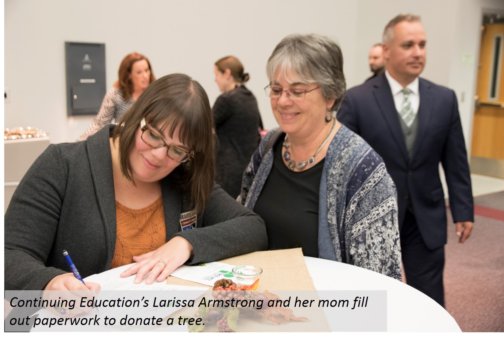 Donors fill out paperwork